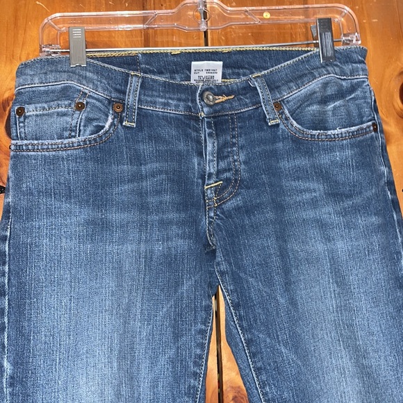 Lucky Brand Jeans - Picture 2 of 6